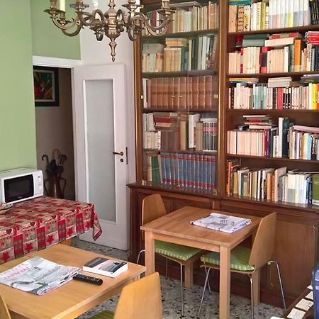 B&B Bibliotechina Nápoly Kültér fotó